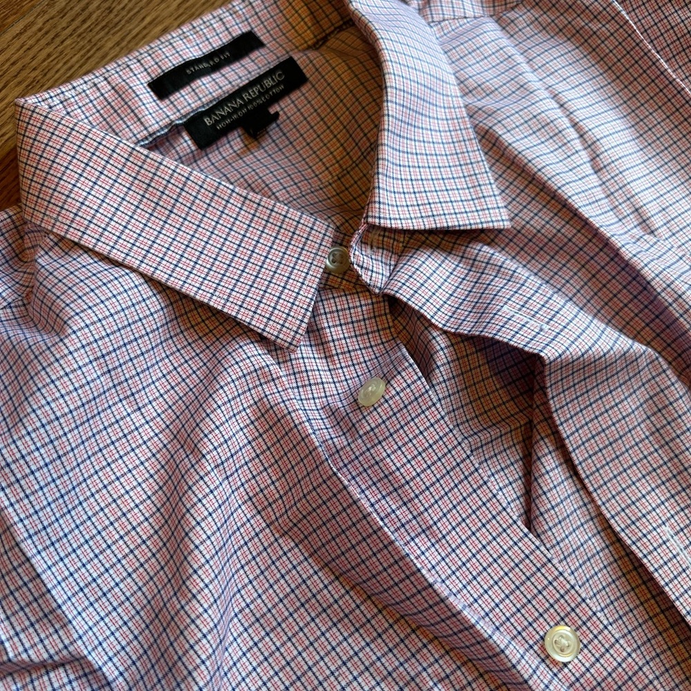 Banana Republic Men's Pink and Blue Plaid Shirt